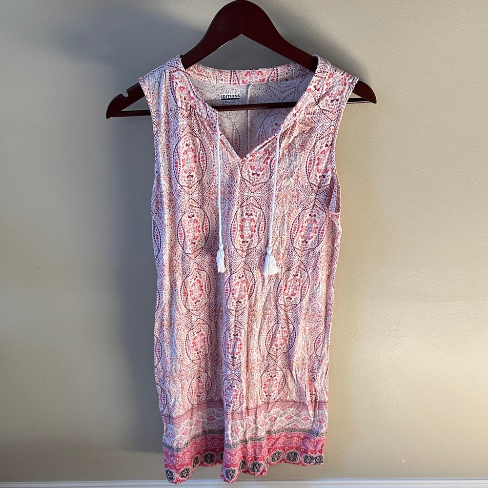 Basic Editions Sleeveless Dress with Pink and White Pattern